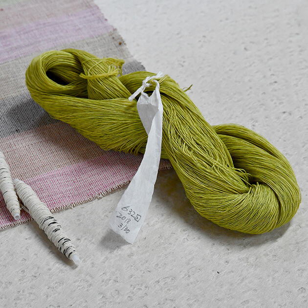 Thread made of twisted Nishinouchi washi