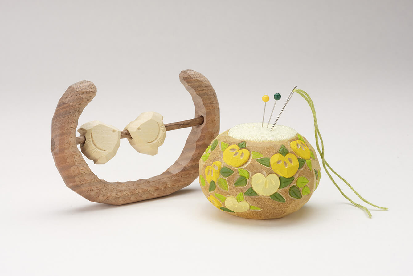 Ise-ittobori toys and pincushions